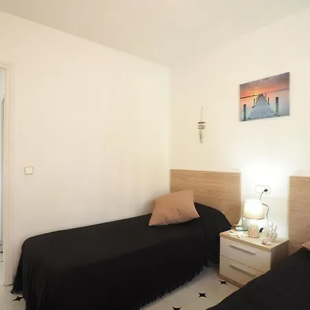 L'escala, 2 Dormitorios, 4 Personas - Es-325-9 Apartment *