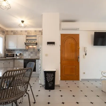 Apartment L'escala, 2 Dormitorios, 4 Personas - Es-325-9
